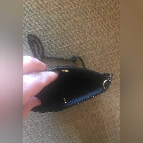 Gorgeous 😍 Tiny Vintage Metal Mesh Small Purse. Metal Swirl Pattern Chain Strap - Picture 10 of 11